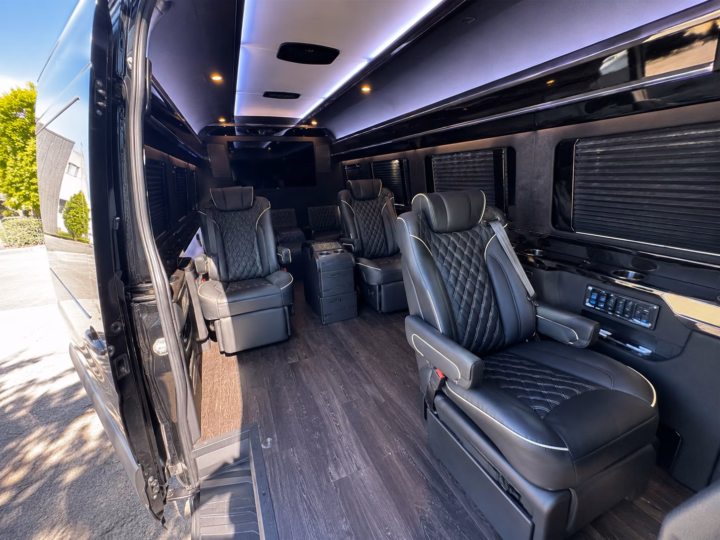 18 passenger sprinter van inside