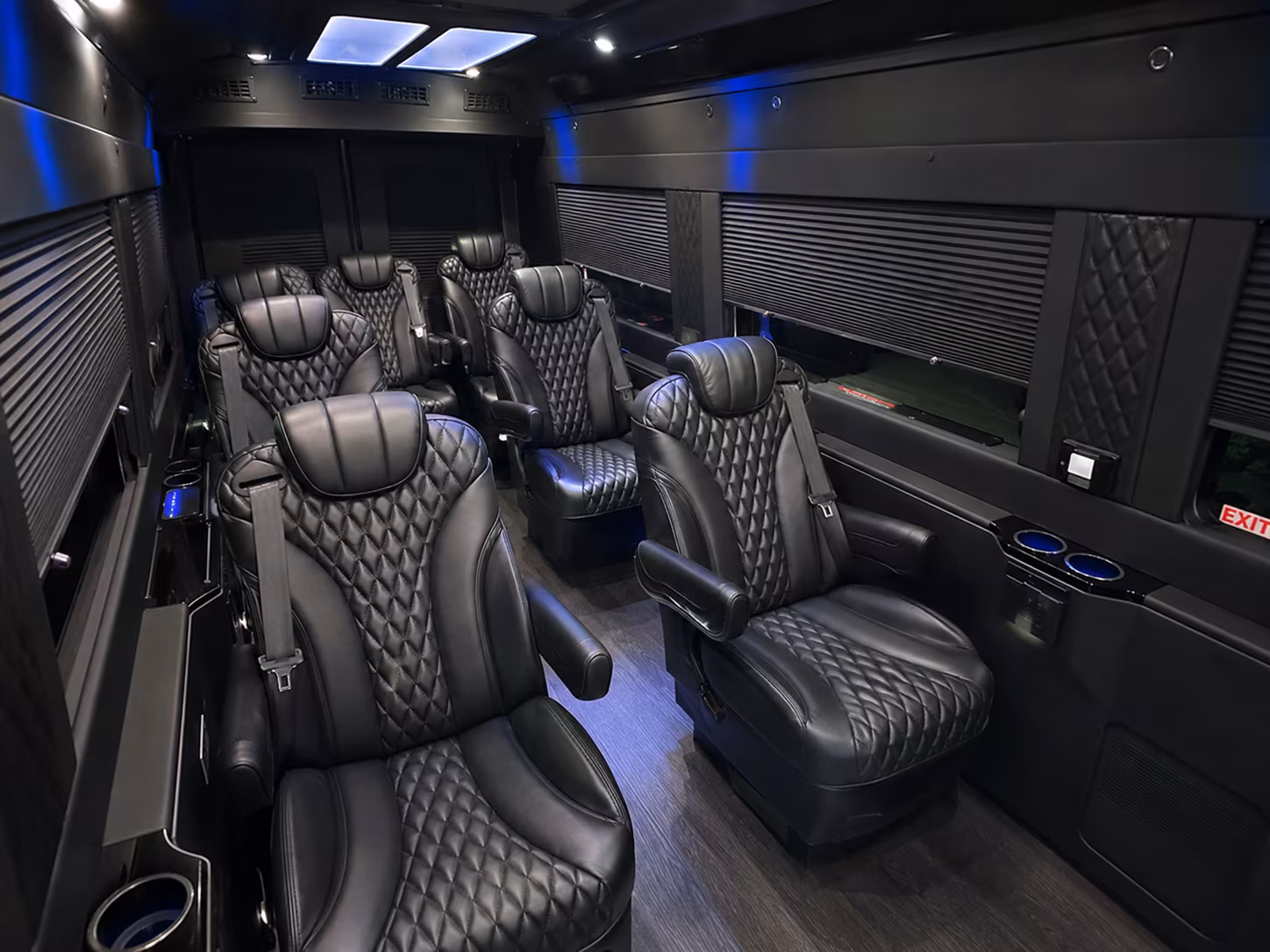 find the perfect transportation for your next airport transfer 3